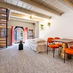 Grapelli Boutique Hotel