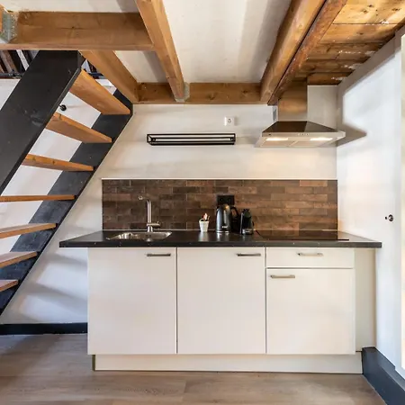 Grapelli Boutique 4*