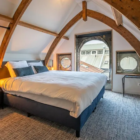 Grapelli Boutique Hotel 4*