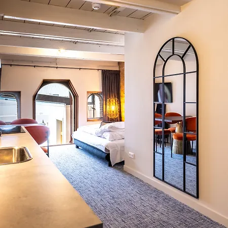 Grapelli Boutique Hotel 4*