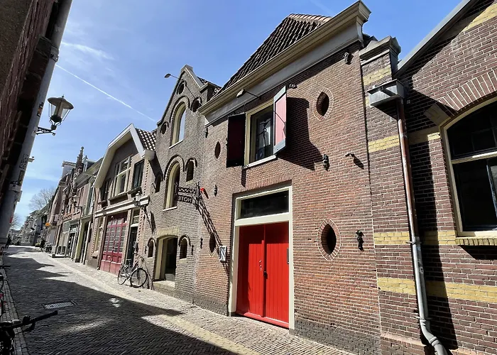 Grapelli Boutique 4*