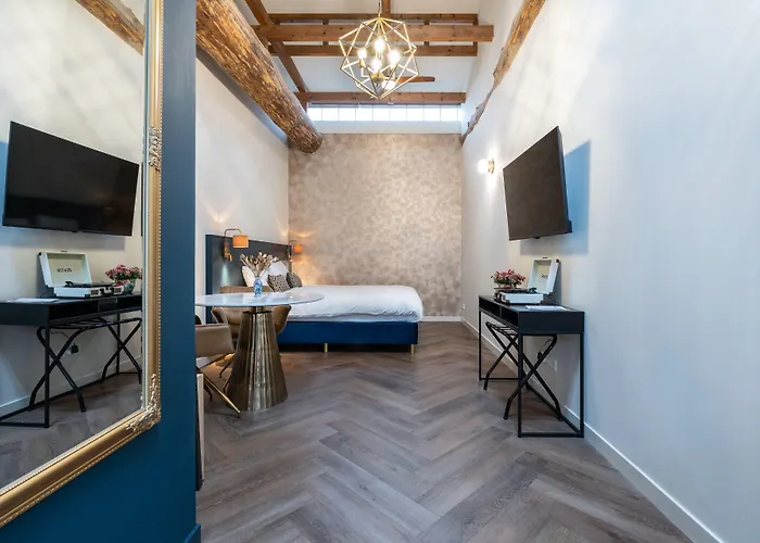 Grapelli Boutique 4*