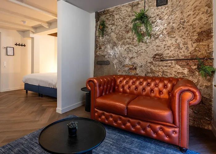 Grapelli Boutique 4*